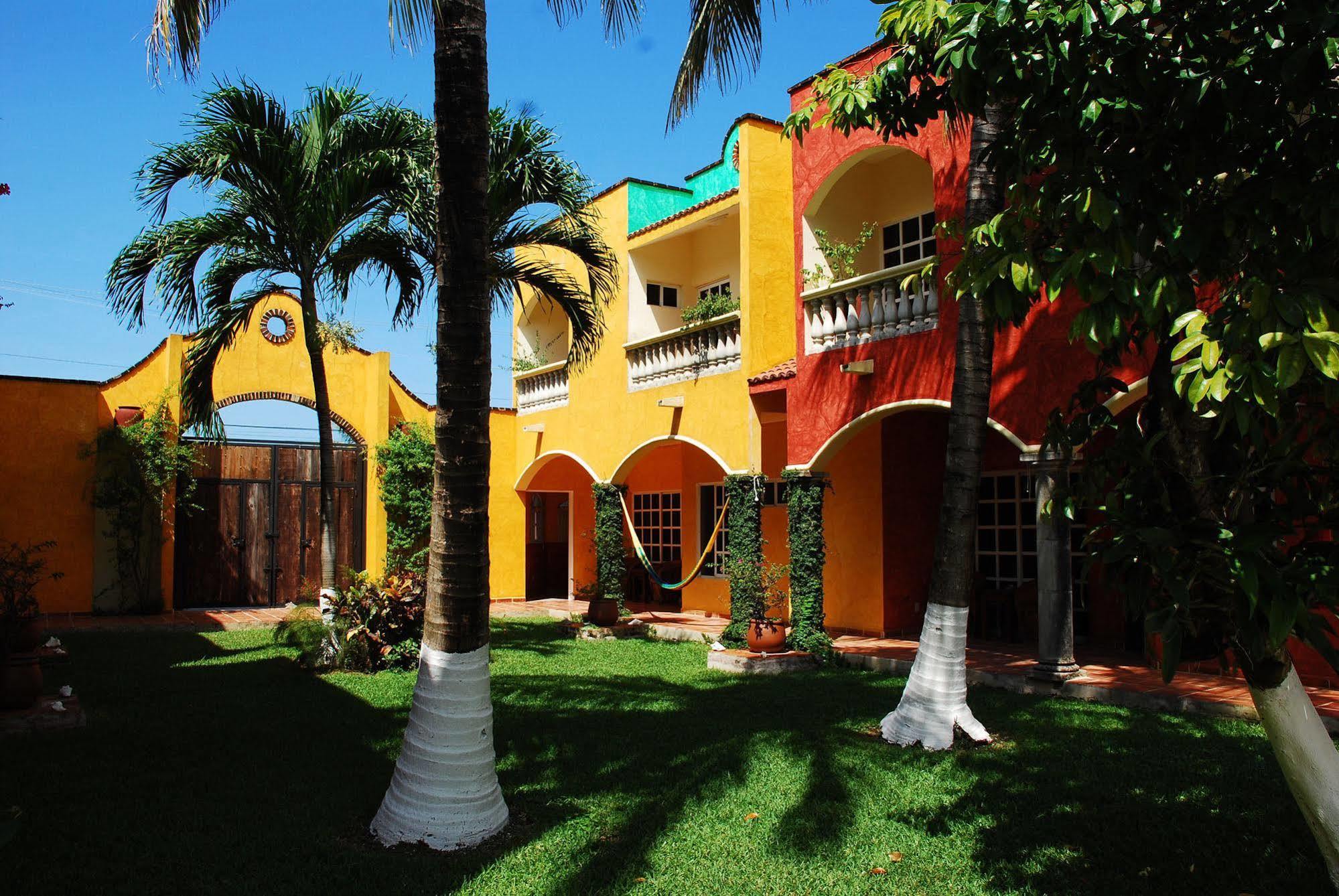 CASA COLONIAL HOLIDAY HOME | COZUMEL, MEXICO | SEASON DEALS FROM $175